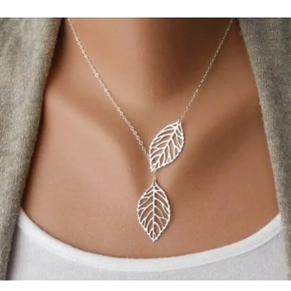 Huitan Jewelry - Silver LeafPendant CharmPlated Party ChainNecklace